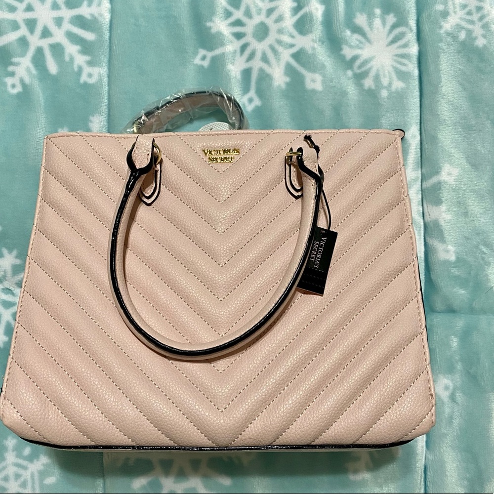 cross shoulder victoria secret bag
